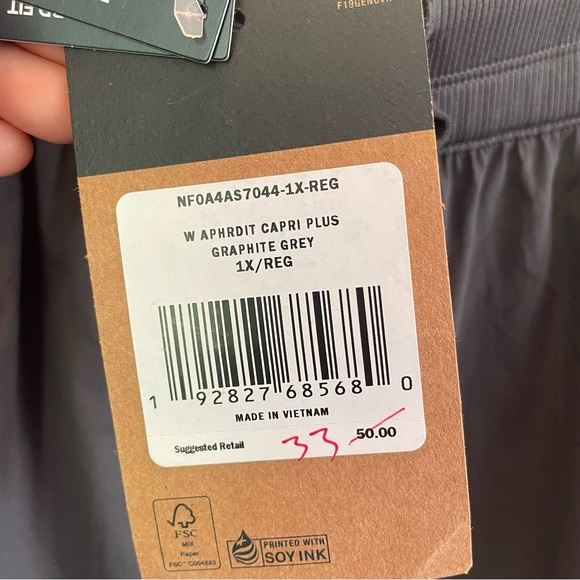 New The North Face Plus Size1x Women’s Active Capri Graphite Grey Aphrdit 1x NWT - Picture 12 of 12